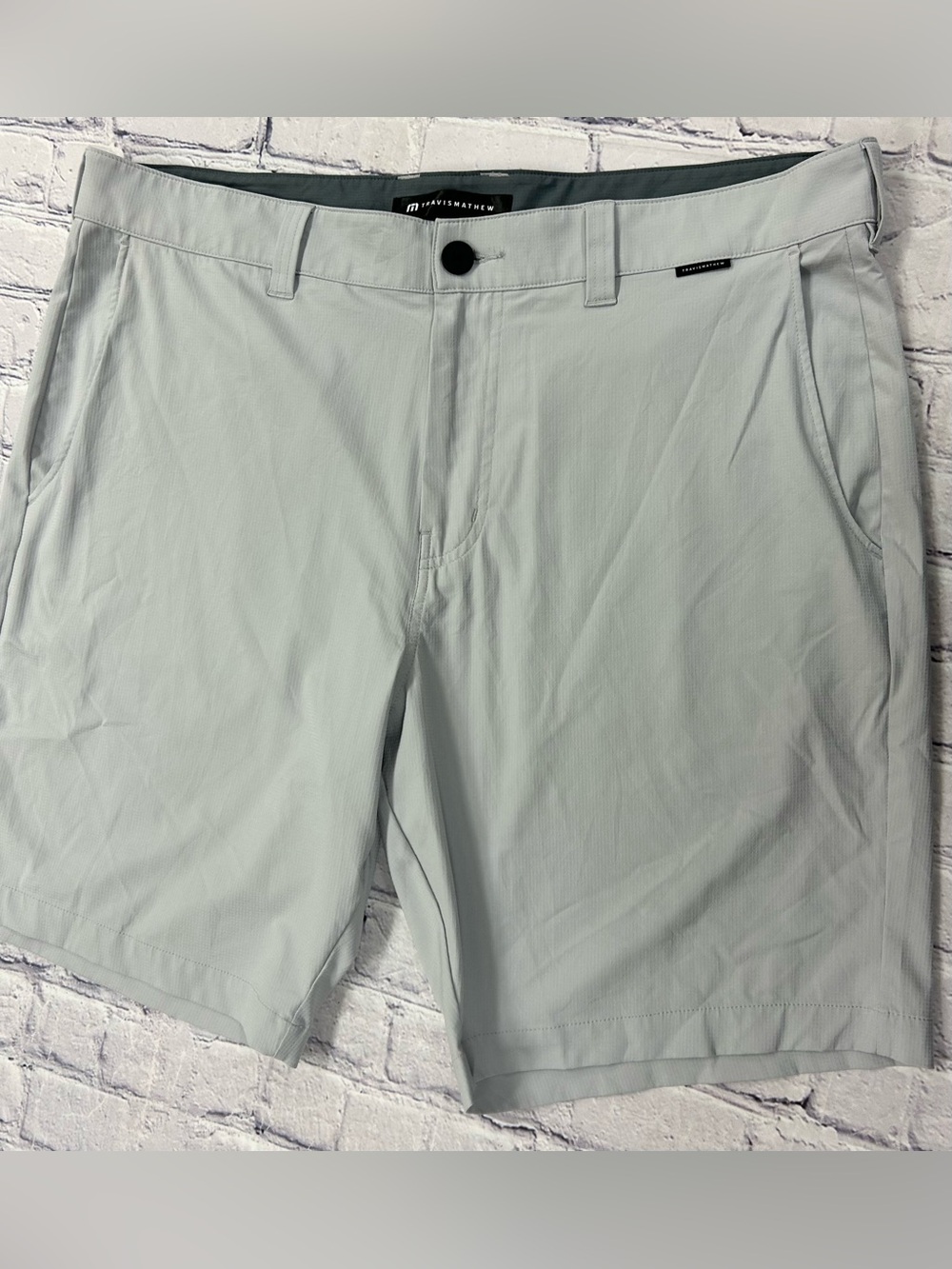 TRAVIS MATHEW mens size 36 golf shorts